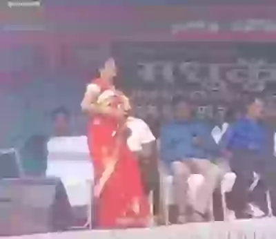 Funny Fail On Stage Funny Status Video