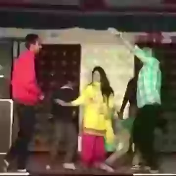 Funny Boy Fail At Mujra