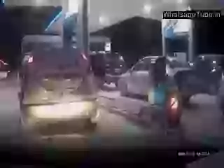 Car goes on fire very stupid girl