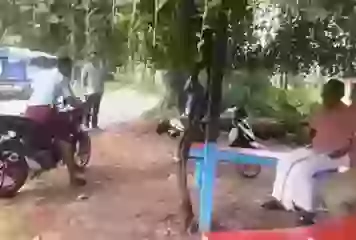 Changing Lungi Like Boss Funny