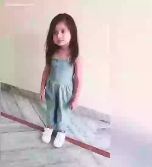 Cute Baby Dance On Kamariya Navaratri Special Video