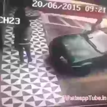 Funniest Moment caught in CCTV