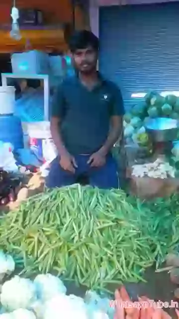 Funny Reverse Video At Bhaji Market