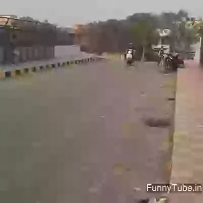 Hamara Bajaj Stunt