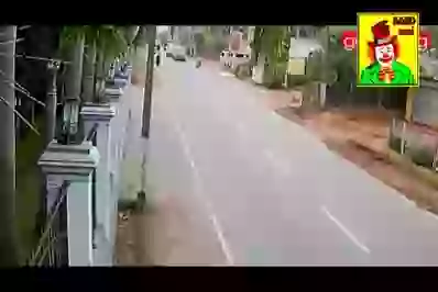 Hilarious Bike Overtake Accident