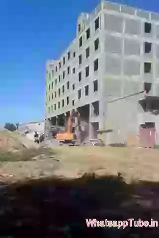 Hillerious Crane Oprator