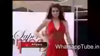 Hot Models Funny Fail In Catwalk