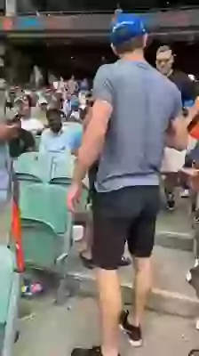 Indian Fan Vs Aus Fan Push ups Battle
