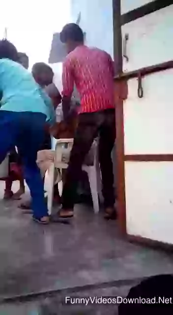 Itni Thand Me Nahla Diya Bechare Ko