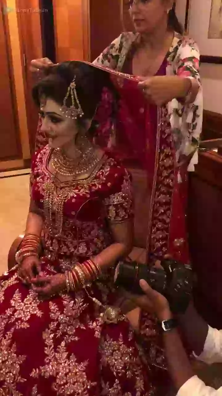 Kisko Aisi Dulhan Chaiye Beautiful Girl Selfie Status