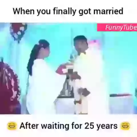 Langoor Ke Hath Angoor Funny Whatsapp GIF Status