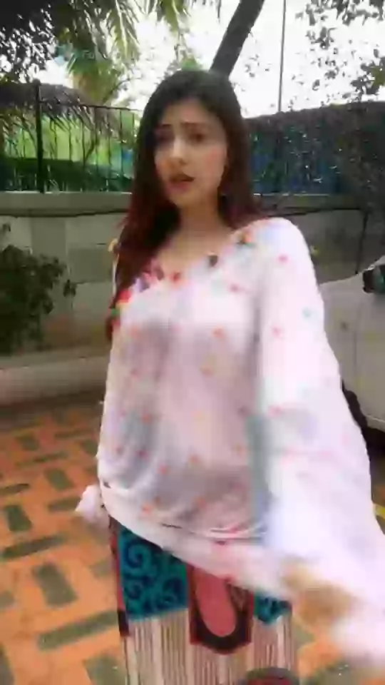 Mere Khwabo Me DDLJ Beautiful Girl Selfie Video