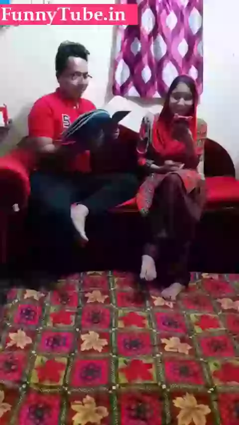 Prank At Railway Station Funny Whatsapp Status Video