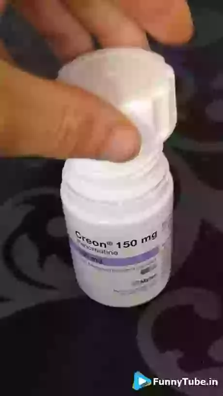 Pill bottle automatic close