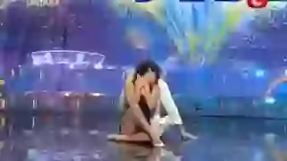 Stunning couple performance