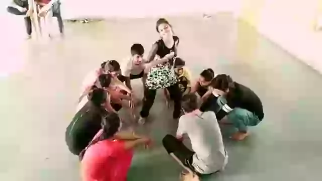 Teenagers Funny Dance Performance Whatsapp Video