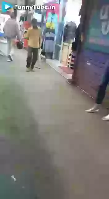 Total desi chutiyapa prank GIF